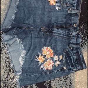 American eagle lean shorts